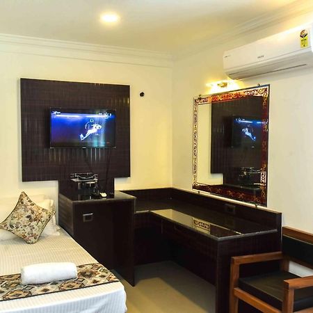 Don Hill Beach Resort Candolim Exteriör bild
