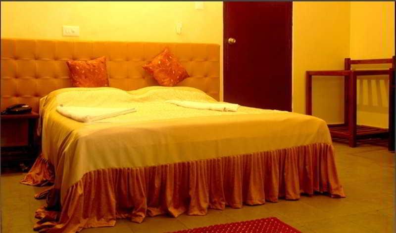 Don Hill Beach Resort Candolim Exteriör bild