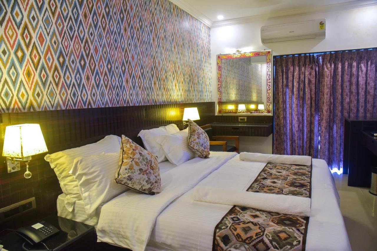 Don Hill Beach Resort Candolim Exteriör bild