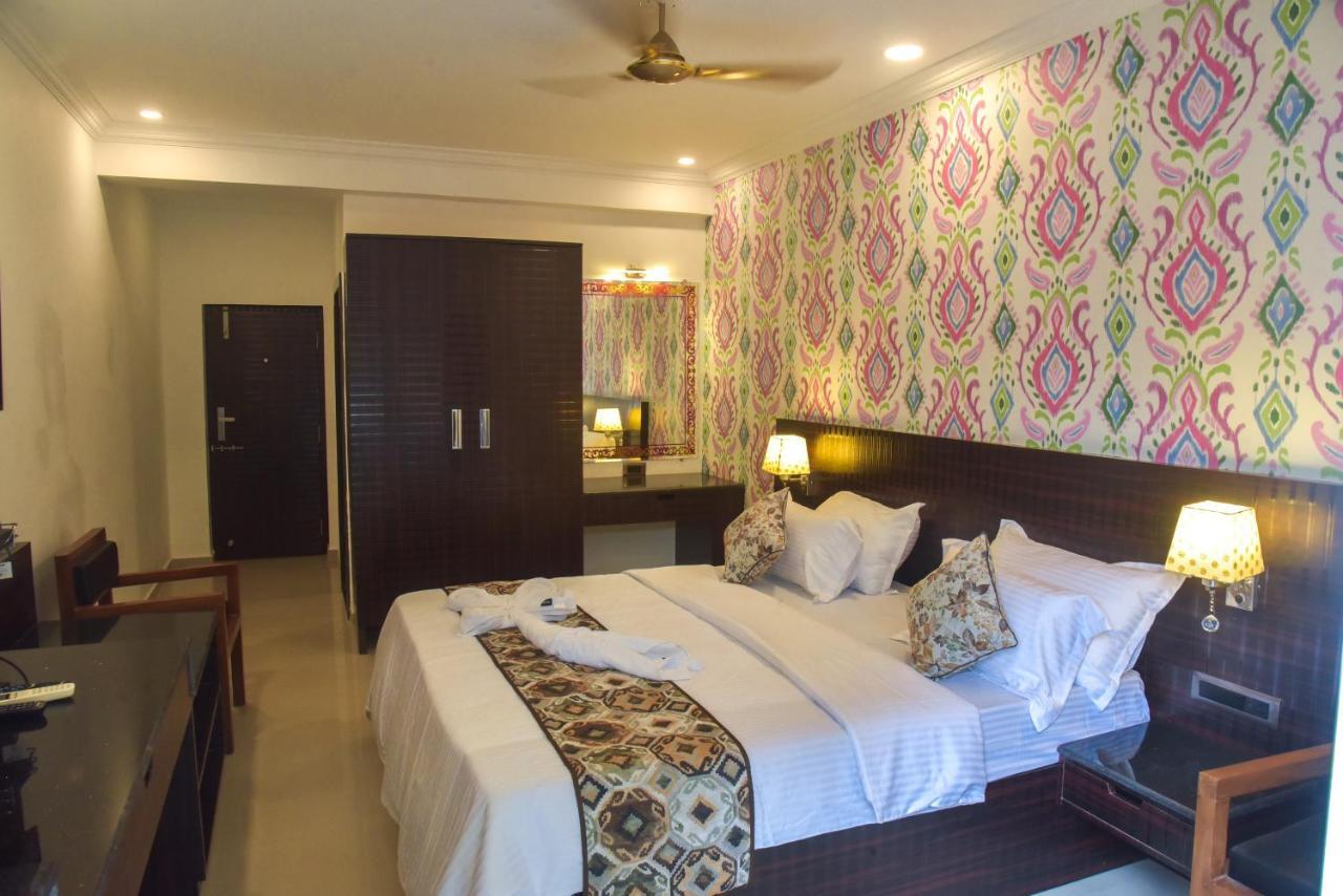 Don Hill Beach Resort Candolim Exteriör bild