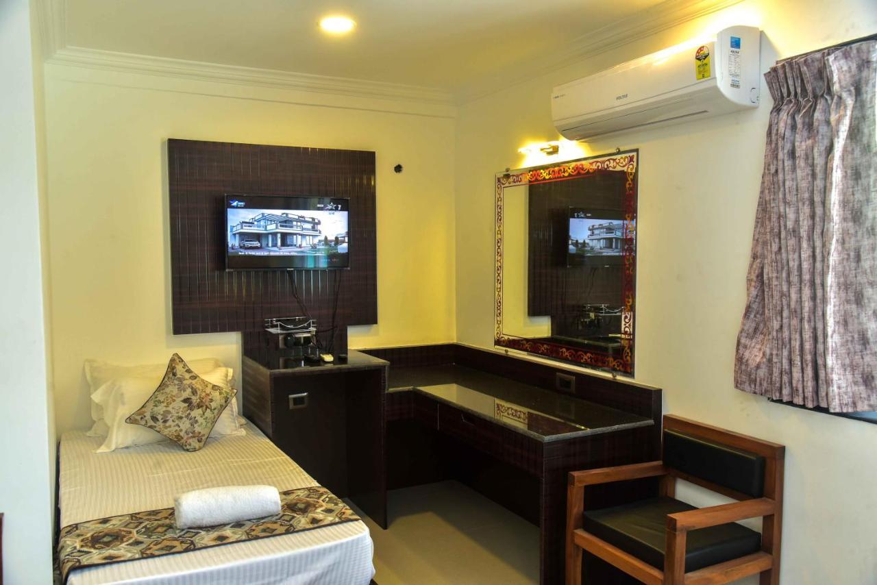 Don Hill Beach Resort Candolim Exteriör bild